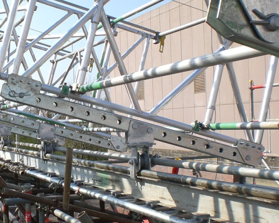 Uni-Roof Roll Out Tracking Options
